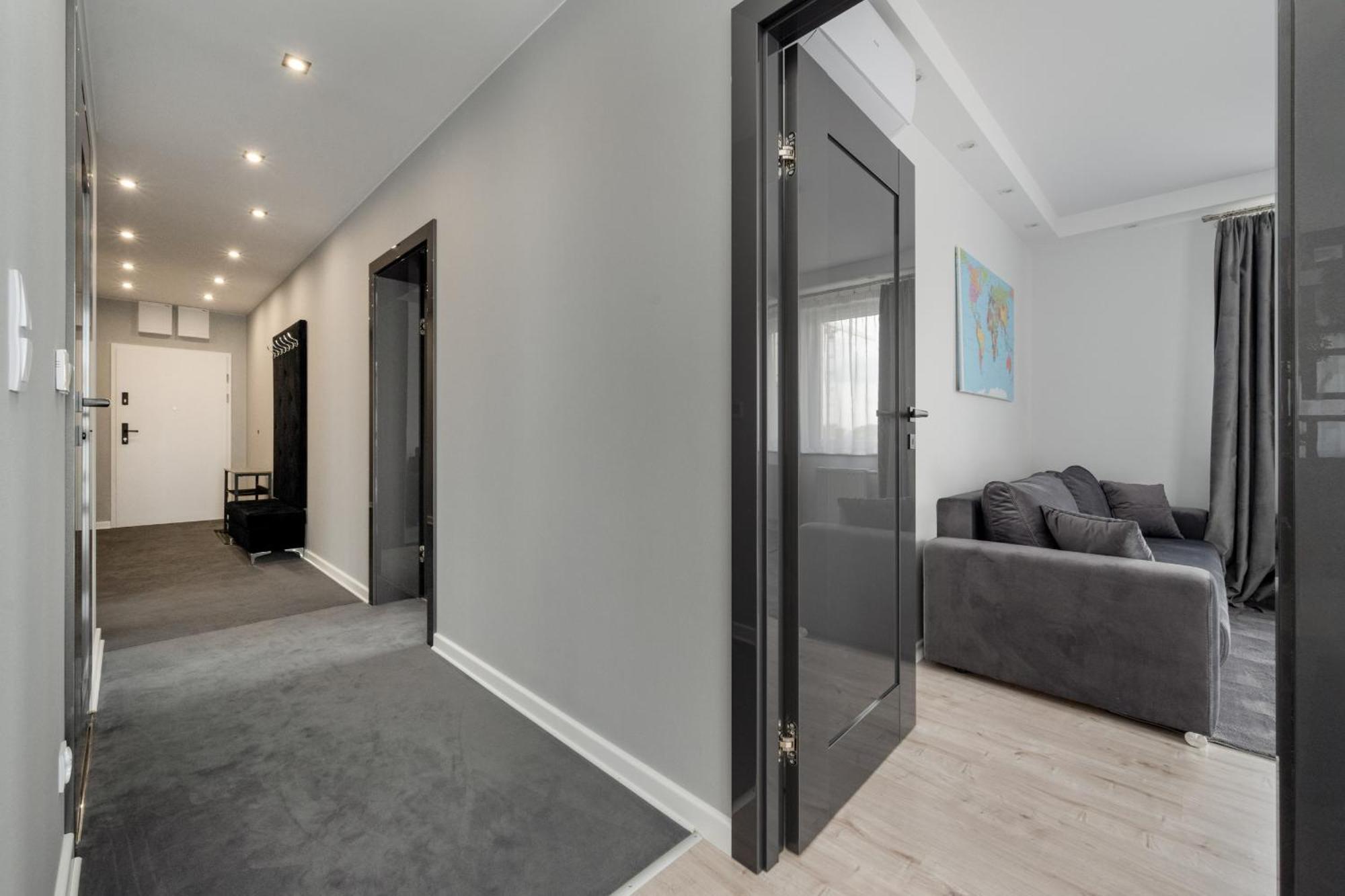 Luksusowy Apartament Z 3 Sypialniami, Klimatyzacja, Parkingiem I Biurkiem We Wroclawiu By Renters Prestige Esterno foto