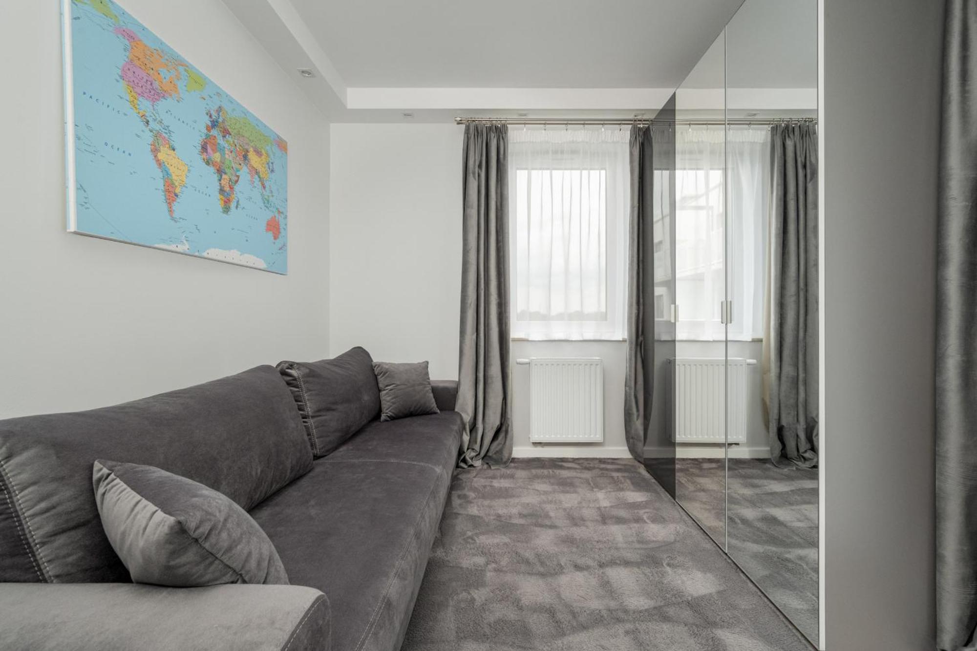 Luksusowy Apartament Z 3 Sypialniami, Klimatyzacja, Parkingiem I Biurkiem We Wroclawiu By Renters Prestige Esterno foto
